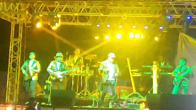 grupo la santa cumbia смотреть онлайн