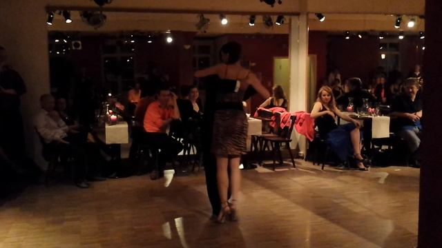 Adrian and Amanda Costa - Dancing 3/4 milonga, argentine tango (2014-05-10 Kehl, Germany) смотреть онлайн