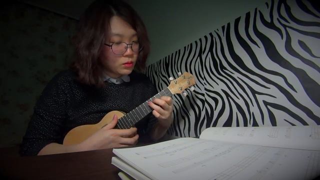 우쿨렐레를 들려줄게 01. Moon River смотреть онлайн