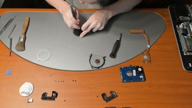 Disassembly HP Pavilion 15 AB292NR T0D96UA смотреть онлайн
