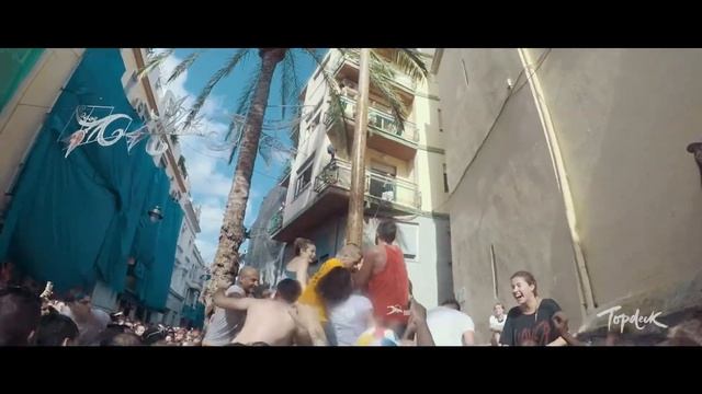 La Tomatina Festival - The World's Biggest Food Fight | Topdeck Travel смотреть онлайн