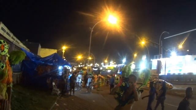 ФИНАЛ Карнавала в Рио!!!! Самбадром и красочные костюмы. смотреть онлайн