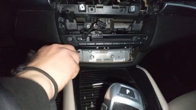 How To Install AppleCarPlay & Android Auto Wireless Interface On BMW X6 E71 2008-2014