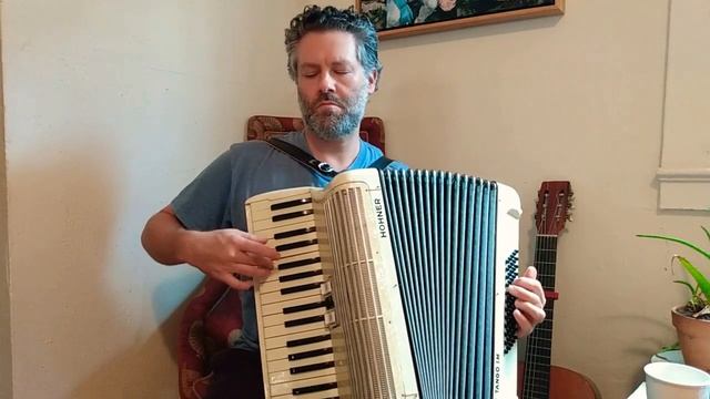 Hohner Tango IM 60 Bass MM Lightweight Accordion - $695 смотреть онлайн