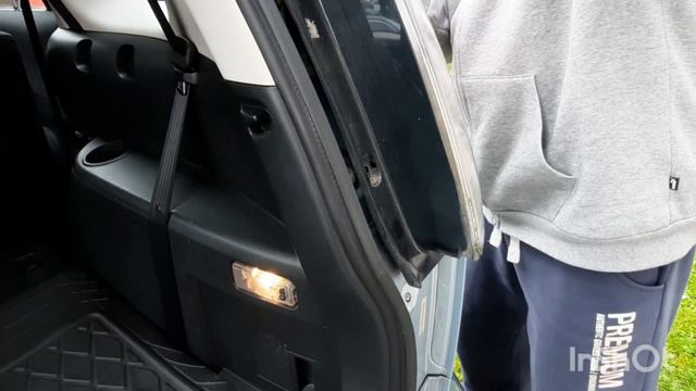 Replacing brake light bulbs ?#Mazda 5 1.8 petrol смотреть онлайн