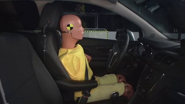 2013 Buick Encore CRASH TEST IIHS - Side Test смотреть онлайн