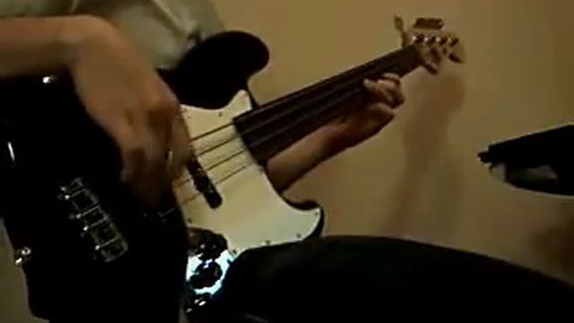 Roscoe - Midlake Fretless Playalong