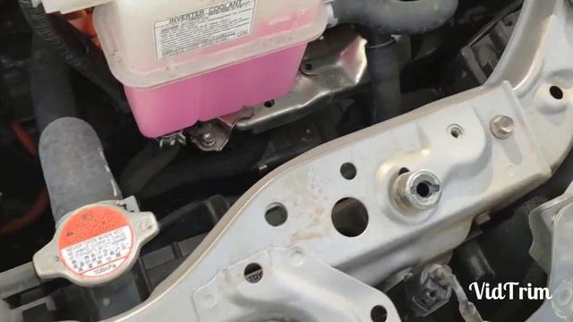 Недо_ Обзор Toyota Noah Hybrid ZWR80G смотреть онлайн