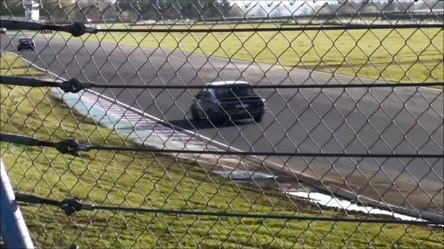 Castle Combe 02/05/16 - MG Owners Club Championship Race 1 & 2 смотреть онлайн