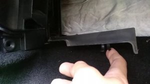 Замена салонного фильтра Renault Sandero 2 которого не было с завода