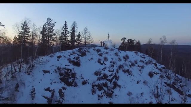 гора Карандаш. Покатушка на джипах за Егусты через газотрассу на шашлык зимой (полет в горах) смотреть онлайн