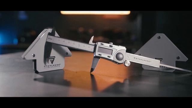 STAHLWERK Digitaler Mess-Schieber Schieblehre Schublehre DMS 4ST смотреть онлайн
