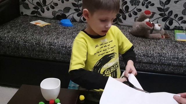 Ёлочная игрушка своими руками - делаем с ребенком 4-х лет смотреть онлайн