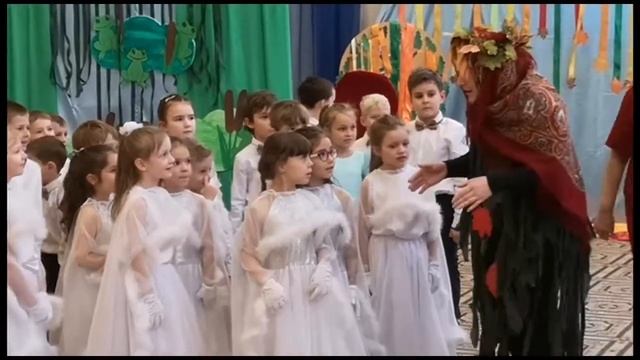 ГБОУ школа 2107 здание "На Трифоновской" праздник осени 7гр. "Как птицы и звери лес спасали" смотреть онлайн