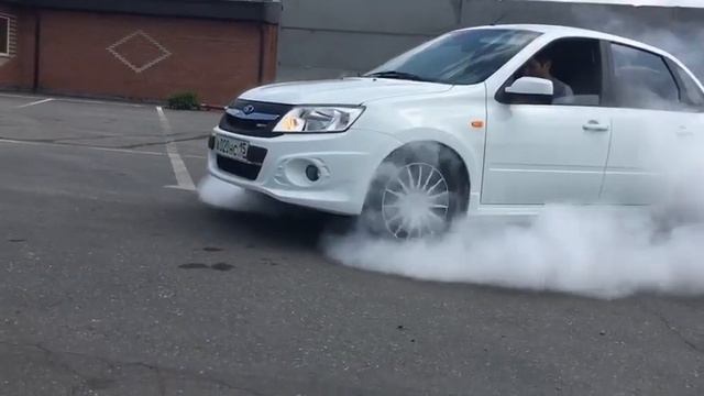 Granta Sport смотреть онлайн