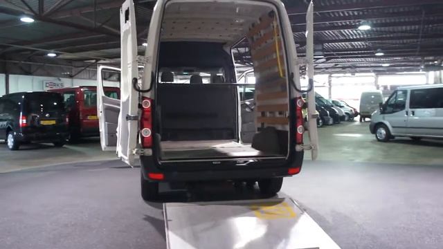 Volkswagen Crafter 2.5 TDI 80 KW L2 H2 Laadklep Airco Derks Bedrijfswagens смотреть онлайн