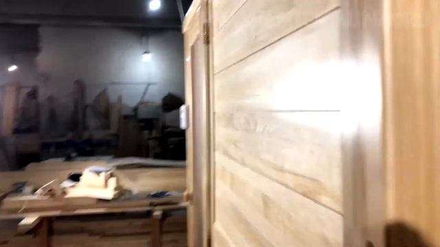 Видеообзор кедровой финской сауны с углом под колонну смотреть онлайн
