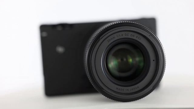 SIGMA 16mm / 30mm / 56mm F1.4 DC DN Contemporary Mirrorless Lens Trio (on full frame cameras, too!) смотреть онлайн