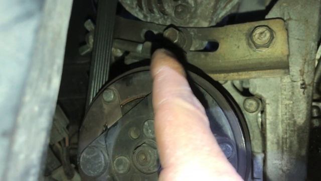 00-05 Honda Civic AC Belt Squeal Easy Fix смотреть онлайн