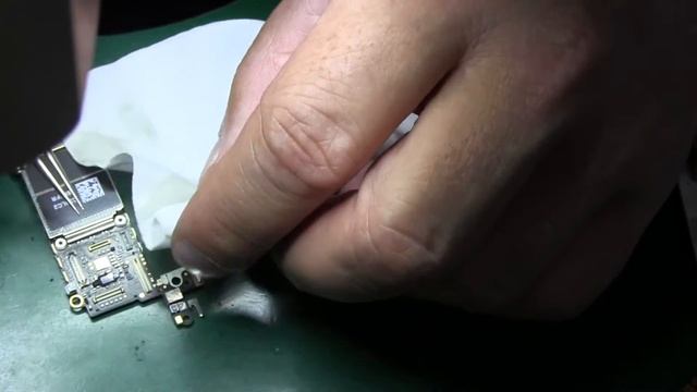iPhone 5s не работают обе камеры/ iPhone 5s camera not working смотреть онлайн