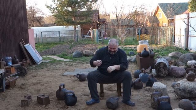 СИЛОВОЙ РЫВОК СИДЯ 35 СМ С ГИРЕЙ 40 КГ ЛЕВОЙ 4 РАЗА 40 KG KETTLEBELL MUSCLE SNATCH SEATED 35 CM 4 R смотреть онлайн