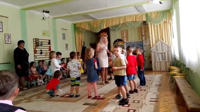 Утренник "Осень" смотреть онлайн