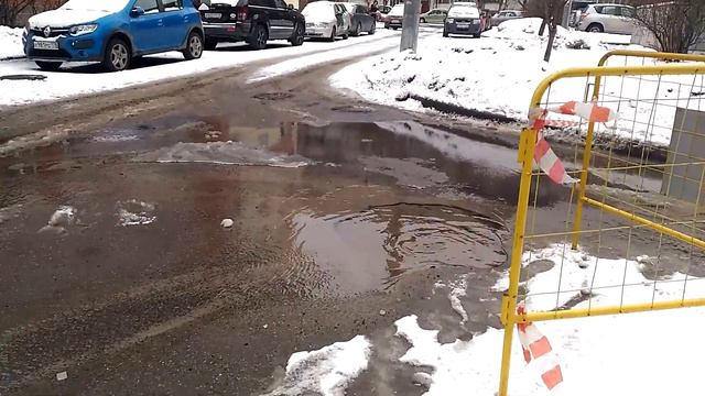 Святой источник во дворе Шостаковича д 5 смотреть онлайн