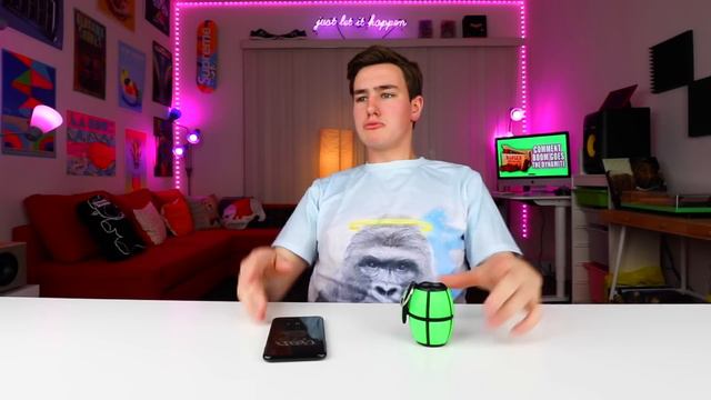 The Sound Grenade...Airports HATE This Thing смотреть онлайн