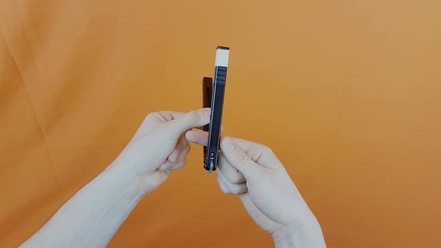 Butterfly Knife Tricks for Beginners #13.1 (Pickle Roll) смотреть онлайн