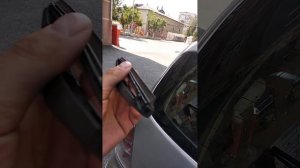 Как заменить резинку заднего дворника/стеклоочистителя на Тойота Королла Версо/ Toyota сorolla vers