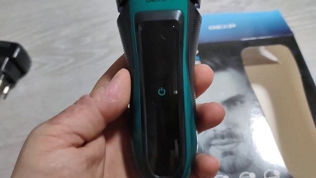 Обзор на электробритву DEXP CW-2300YXBG смотреть онлайн