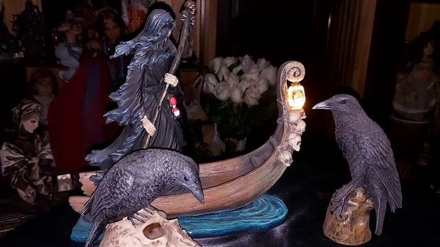 КАК Я СПУСКАЮСЬ В ЦАРСТВО МЁРТВЫХ…  ВЕДЬМИНА ИЗБА ИНГА ХОСРОЕВА