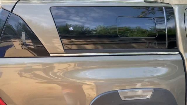 Кунг Sammitr TL1 цвет 6x1 Оксид Бронзы на Toyota Hilux 2021 Black Onyx из Ижевска смотреть онлайн