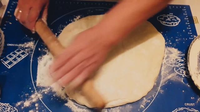 Немецкий сдобный пирог Кух! Тот самый смотреть онлайн