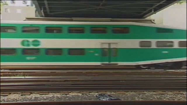 Toronto Union Station Trains & Towers смотреть онлайн