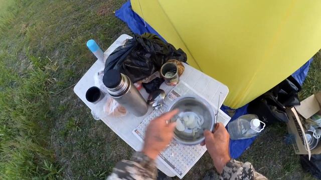 Рыбалка с ночевкой на реке Исеть - Уха на берегу реки смотреть онлайн