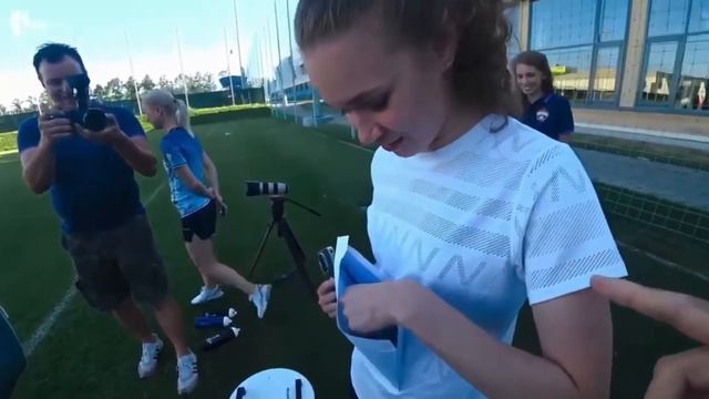 Anna Shcherbakova at the football field/Анна Щербакова на футбольном поле смотреть онлайн