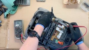 20+ Years Old Vacuum Cleaner and Still Works - Electrolux OXYGEN Z5520 - Cable Connection Repair