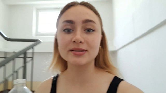 VLOG: говорим о женских днях || первый день лета || угостили клубникой || прогулка по набережной смотреть онлайн