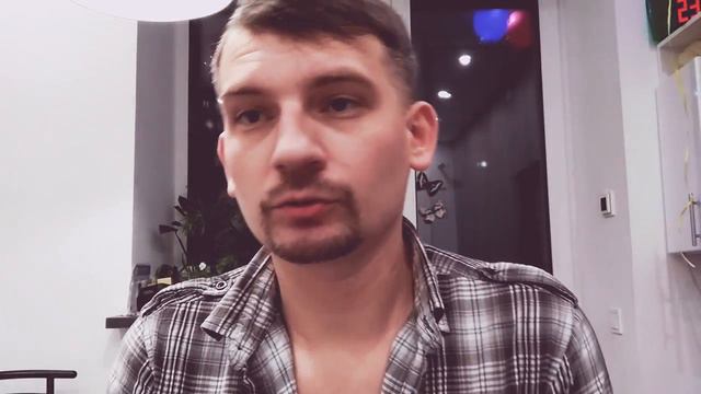 Код бедности. С Новым Годом! смотреть онлайн