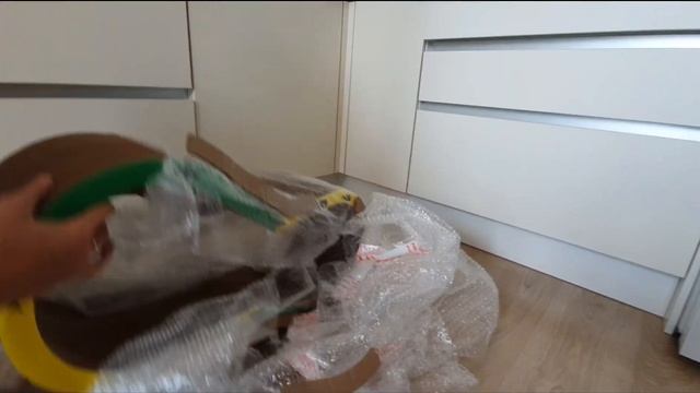 Миссия Шпица - доставить подарок коту! смотреть онлайн