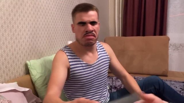 Как не спалиться с двойкой? смотреть онлайн