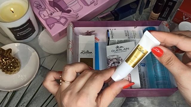 ОБЗОР на GLAMBOX // ГЛЭМБОКС МАРТ 2021 // БЬЮТИ БОКС от Гламур смотреть онлайн