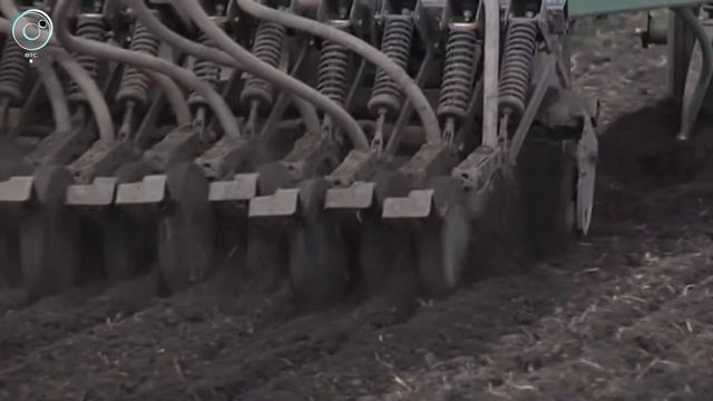 Посевная в Болотнинском районе близится к финалу. Последней аграрии посеяли гречиху смотреть онлайн