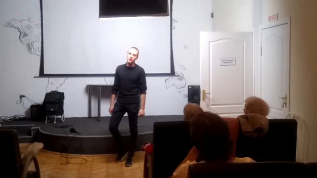 Поэт Леонид Гужев - стихотворение "Сталинград" (клуб "Северное солнце", 14.05.2019) смотреть онлайн