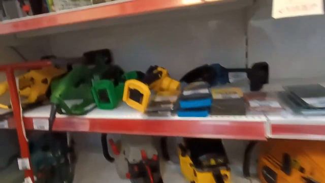 Сад цветет🌳🌼 Потолок рухнул😎 Сарай переделали 🐤🐥 Свой дом на Кубани🧡 смотреть онлайн