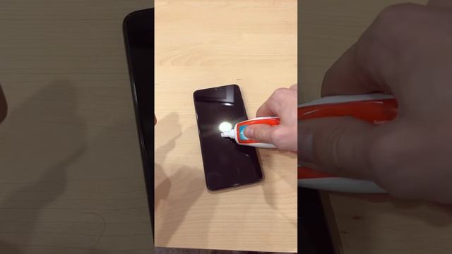 Как убрать царапины на телефоне за 1 минуту! смотреть онлайн