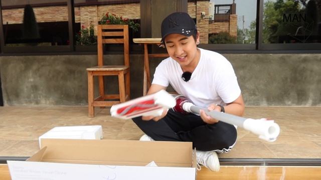 แกะกล่องรีวิว เครื่องดูดฝุ่นไร้สาย ราคาไม่ถึง 2,000 Xiaomi Deerma VC20 | MAN แกะกล่อง смотреть онлайн