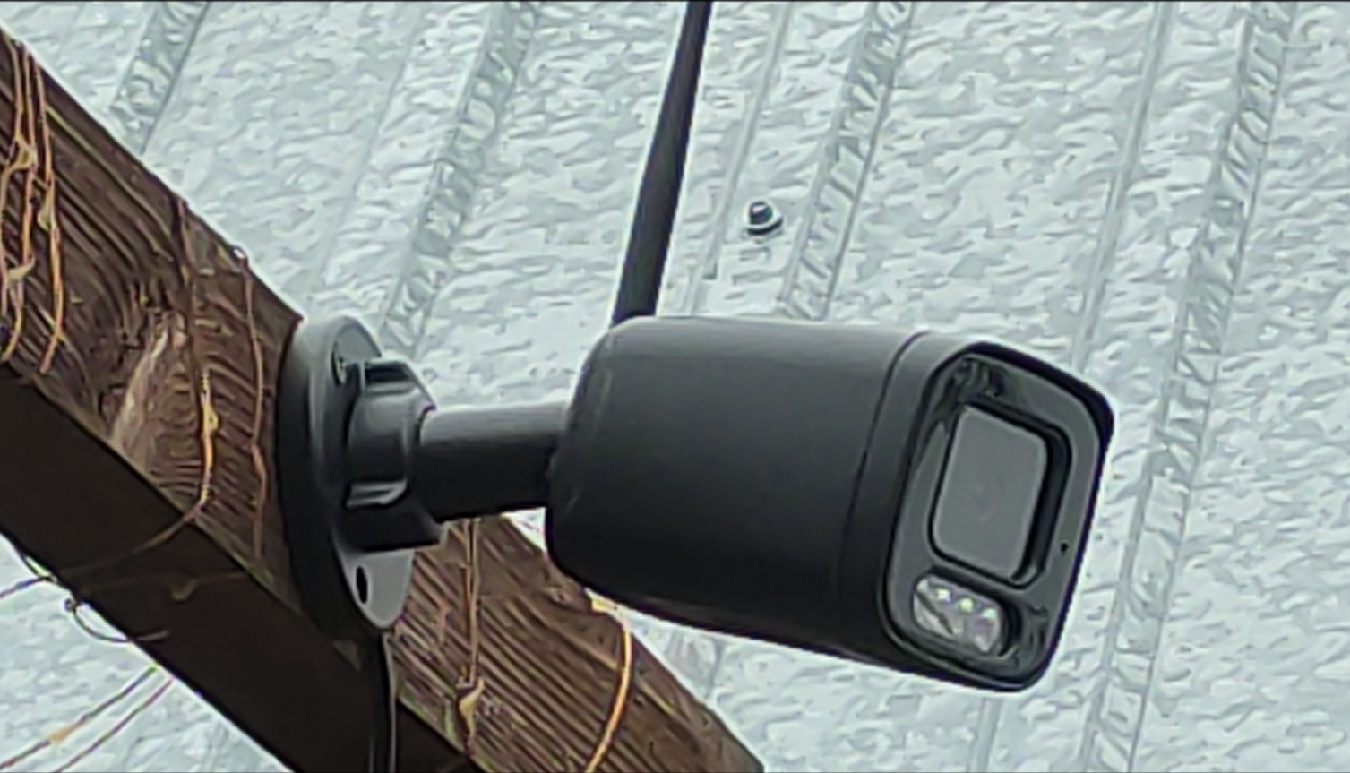 IP камера видеонаблюдения Besder 7004MB-XMT501 cctv camera смотреть онлайн