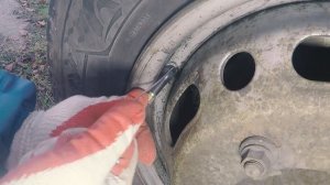 Замена вентиля колеса на автомобиле, в домашних условиях, без разбортирования колеса.
